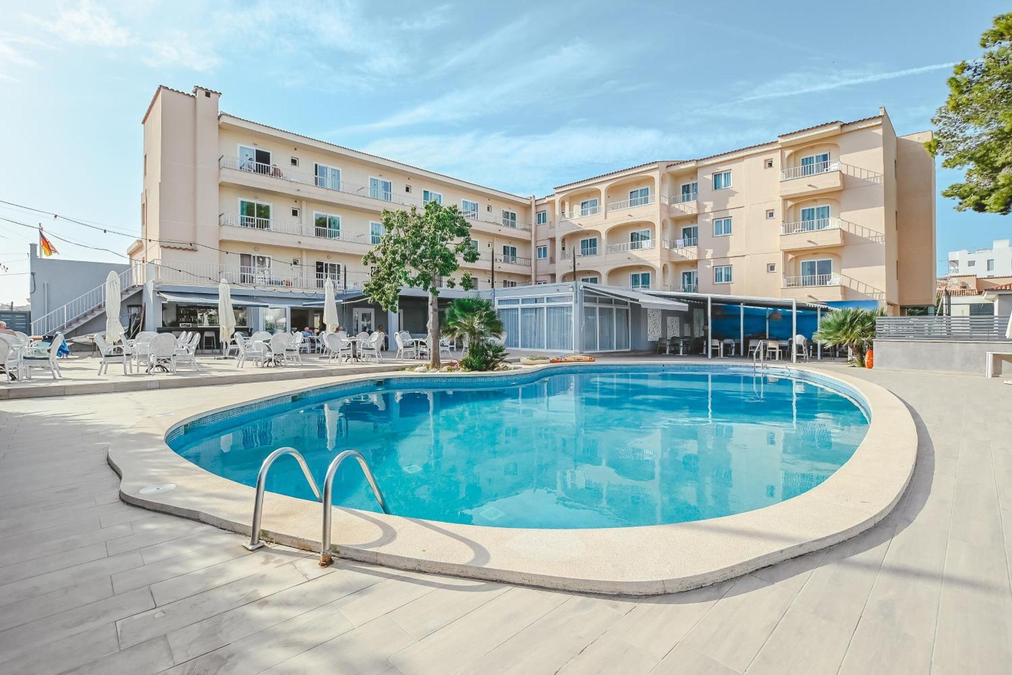 Hotel LLITERAS Cala Ratjada  Exterior foto